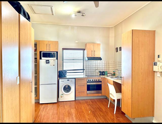 1 BEDROOM APARTMENT SOLD IN SEA POINT